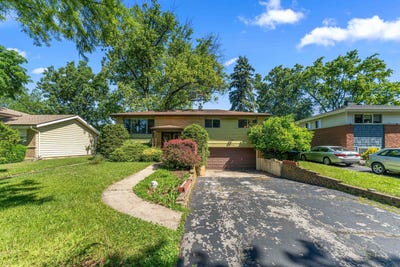 /international/us/1916-e-yuma-lane-mount-prospect-il-110108917075/
