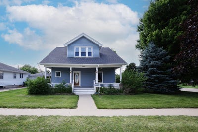 /international/us/1927-story-street-boone-ia-110108684715/