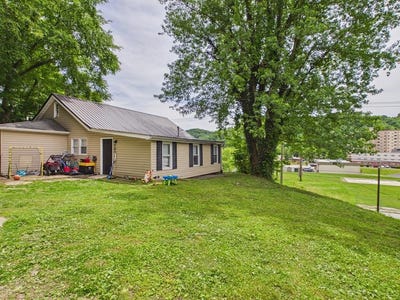 /international/us/609-third-street-paintsville-ky-110108094530/