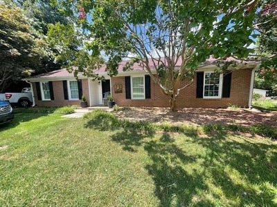 /international/us/211-vega-lane-greer-sc-110101054731/?lang=en
