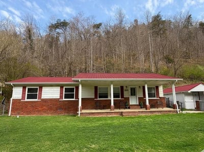 /international/us/1025-greasy-creek-road-shelbiana-ky-110107077489/