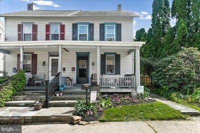 /international/us/438-w-1st-avenue-parkesburg-pa-110108096680/