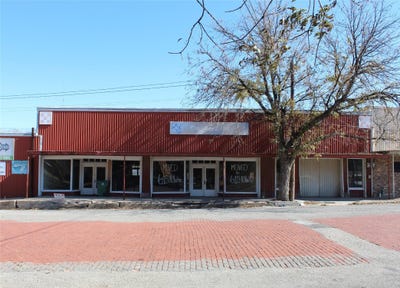 /international/us/106-east-street-coleman-tx-110100202135/