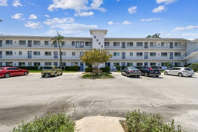 /international/us/8080-112th-street-seminole-fl-110100153616/