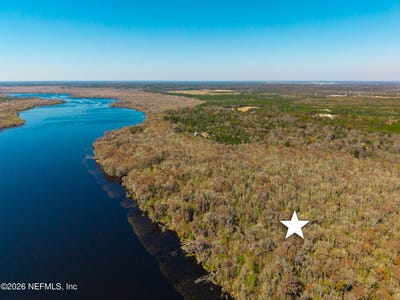 /international/us/125-panther-trail-palatka-fl-110107925642/