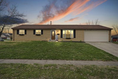 /international/us/7039-monte-carlo-drive-englewood-oh-110106919189/