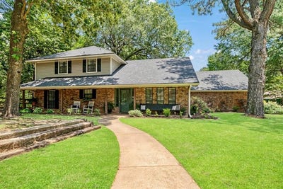 /international/us/730-cedar-creek-reno-tx-110100335885/