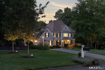 /international/us/14-highwood-crossing-burlington-ct-110119932577/