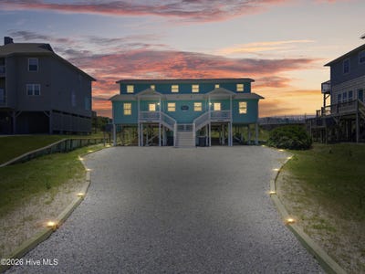 /international/us/5213-ocean-drive-emerald-isle-nc-110105311635/