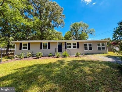 /international/us/10232-hudson-lane-king-george-va-110107896907/