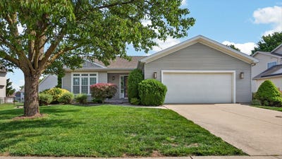 /international/us/4-minks-court-bloomington-il-110108439607/