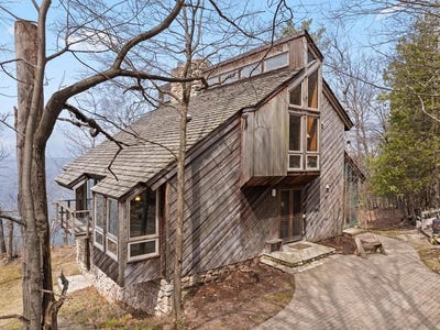 /international/us/8391-island-view-rd-fish-creek-wi-110099109417/?lang=en