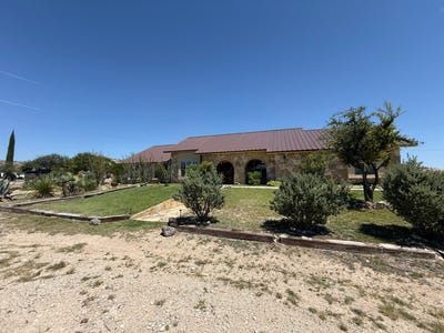/international/us/101-ocotillo-st-sanderson-tx-110105218522/