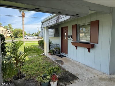 /international/us/358-easton-court-lehigh-acres-fl-110120422965/