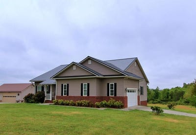 /international/us/13738-richmond-hwy-pamplin-va-110108489620/