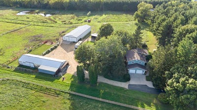 /international/us/n9401-hughes-road-belleville-wi-110120004653/
