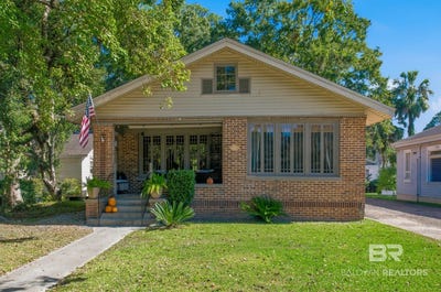 /international/us/125-houston-street-mobile-al-110120895671/