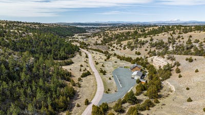 /international/us/747-lakeside-drive-guernsey-wy-110107725920/