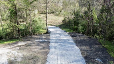 /international/us/18a-hall-road-grayson-ky-110102153259/