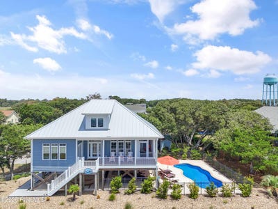 /international/us/2542-marsh-hen-drive-oak-island-nc-110101009534/