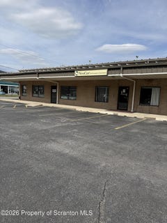 /international/us/1332-main-street-dickson-city-pa-110107079443/