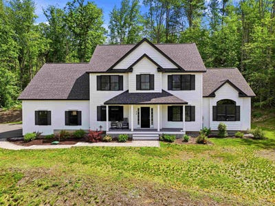 /international/us/316-montelona-road-goffstown-nh-110110418265/