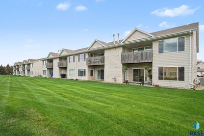 /international/us/7107-w-56th-st-sioux-falls-sd-110107819133/