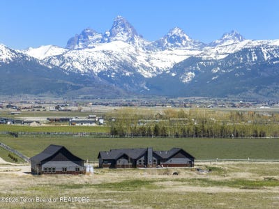 /international/us/4340-heads-up-road-tetonia-id-110107891660/