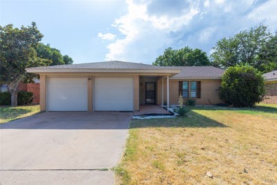 /international/us/2250-shere-lynne-drive-abilene-tx-110119764376/