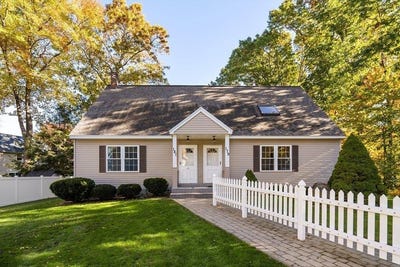 /international/us/181-pilgrim-rd-haverhill-ma-110108067823/