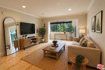 /international/us/14934-dickens-st-sherman-oaks-ca-110107438816/