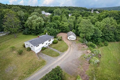 /international/us/28-marine-street-winterport-me-110109196369/