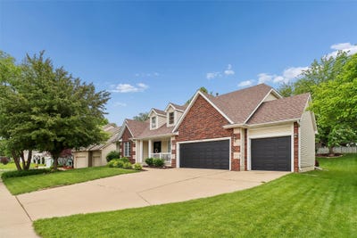 /international/us/5518-ponderosa-drive-west-des-moines-ia-110108197370/