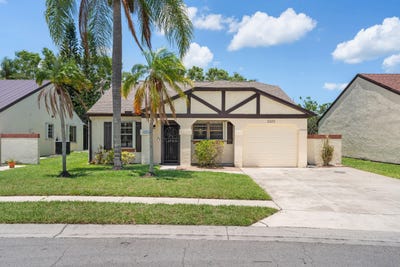 /international/us/2225-se-barrington-street-fl-110108948322/