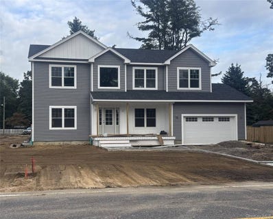 /international/us/2047-lincoln-avenue-holbrook-ny-110110404314/
