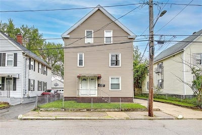 /international/us/137-hunts-avenue-pawtucket-ri-110108072406/