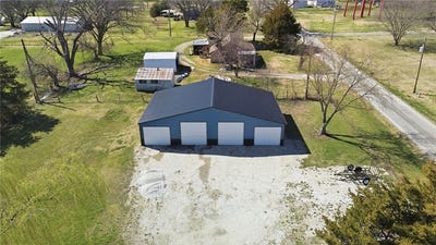 /international/us/324-n-osborne-street-iola-ks-110106351736/