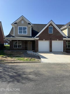 /international/us/2389-pauly-brook-way-knoxville-tn-110103188719/