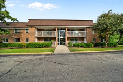 /international/us/1102-westover-lane-schaumburg-il-110108754020/