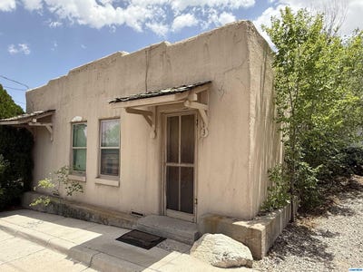 /international/us/413-w-bremen-street-silver-city-nm-110101054262/?lang=zh-tw