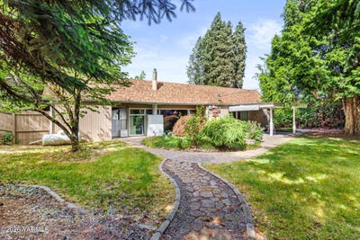 /international/us/3404-vendome-ave-yakima-wa-110108097905/