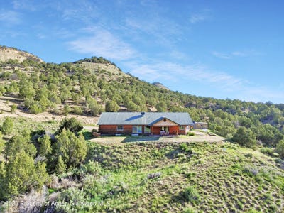 /international/us/65701-highway-64-meeker-co-110099646876/?lang=en