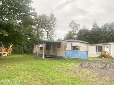 /international/us/228-adams-drive-danville-pa-110120040166/