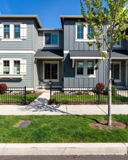 /international/us/4572-sw-37th-street-redmond-or-110107857169/