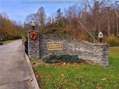 /international/us/1-delaware-drive-hurricane-wv-110108470097/