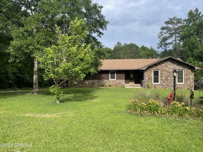 /international/us/218-woodland-hills-drive-quitman-ms-110105888227/