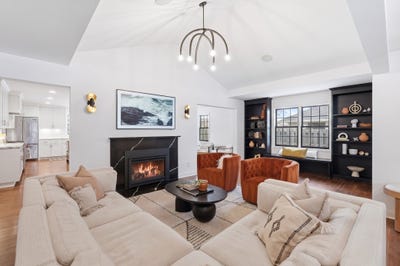 /international/us/225-broadway-avenue-n-wayzata-mn-110107727031/
