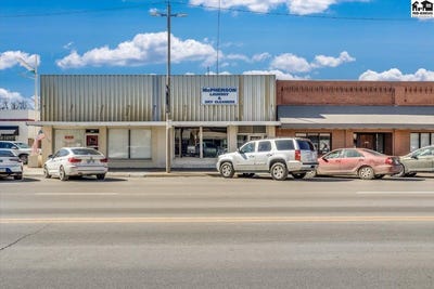 /international/us/214-s-main-st-mcpherson-ks-110108030133/