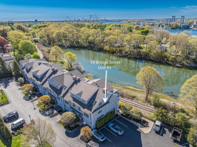 /international/us/19-bridge-street-kittery-me-110108222829/