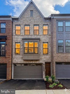 /international/us/5207-ridgeview-retreat-drive-chantilly-va-110106377451/